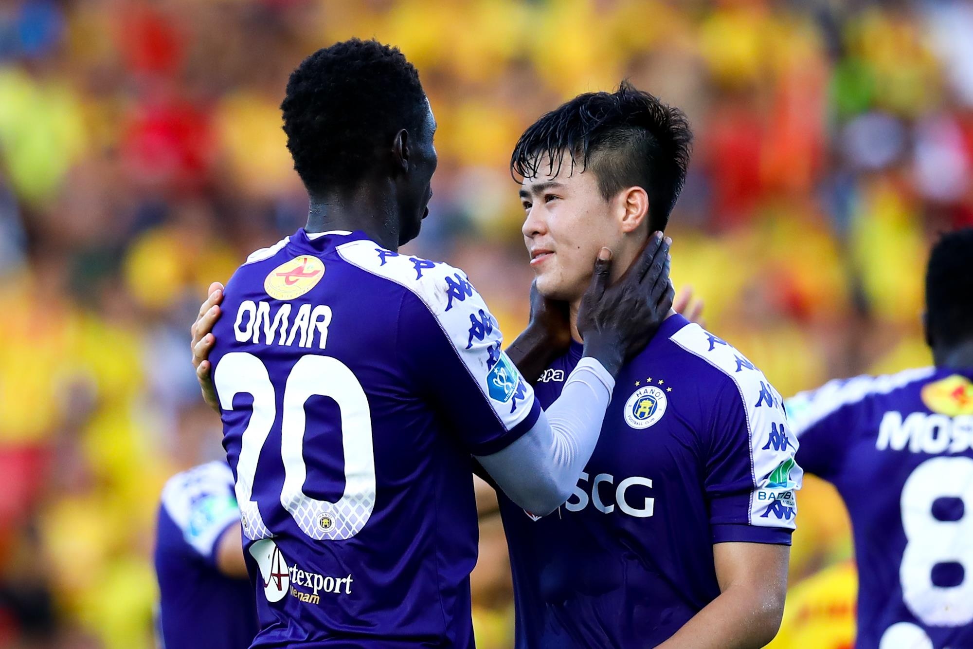 CLB Ha Noi danh bai Nam Dinh vao ban ket anh 6