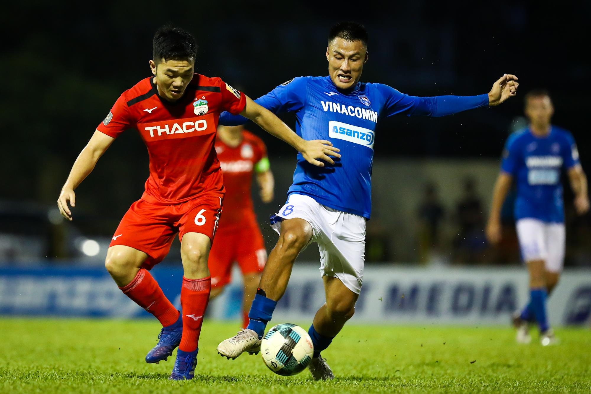 Xuan Truong tai xuat V.League 2019 tai HAGL anh 8