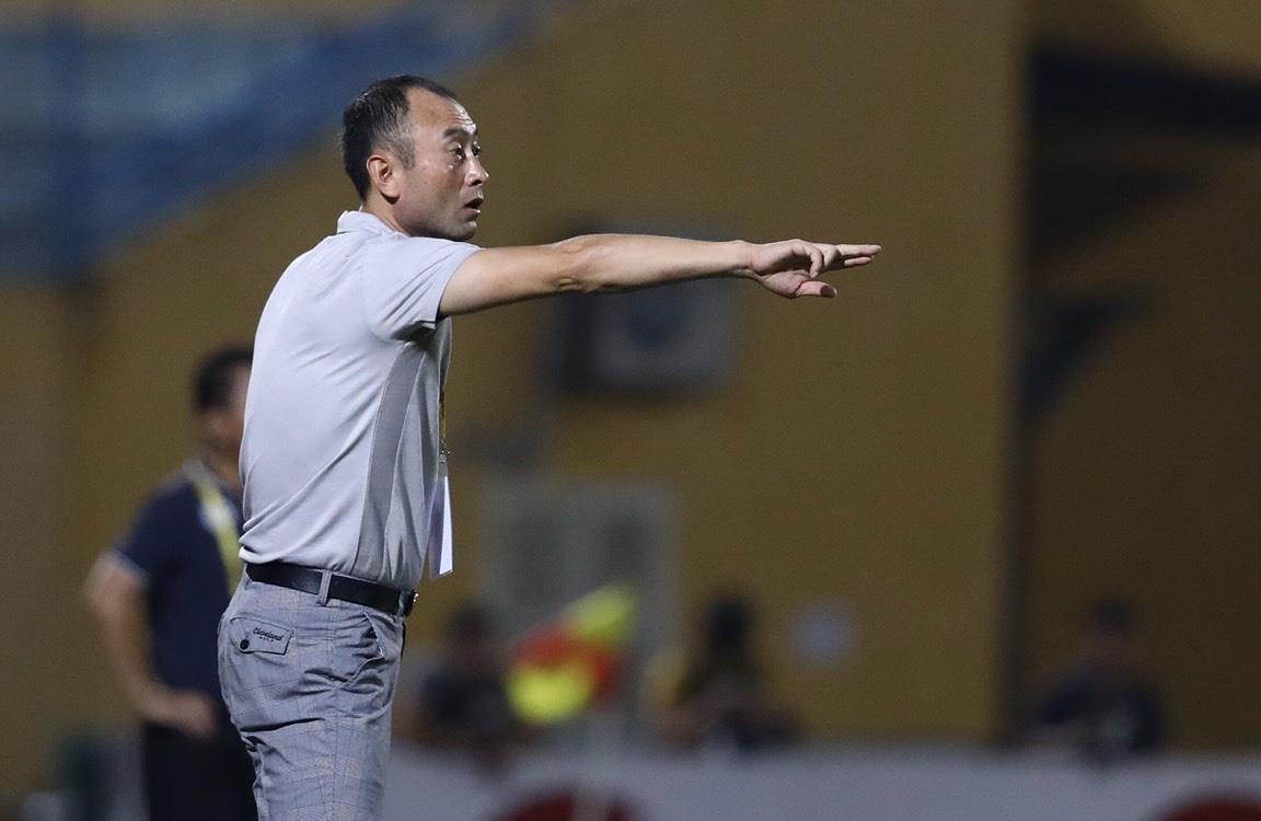 Bầu Đức HAGL chỉ đá cho vui ảnh 1 Bau Duc HAGL chi da cho vui anh 1