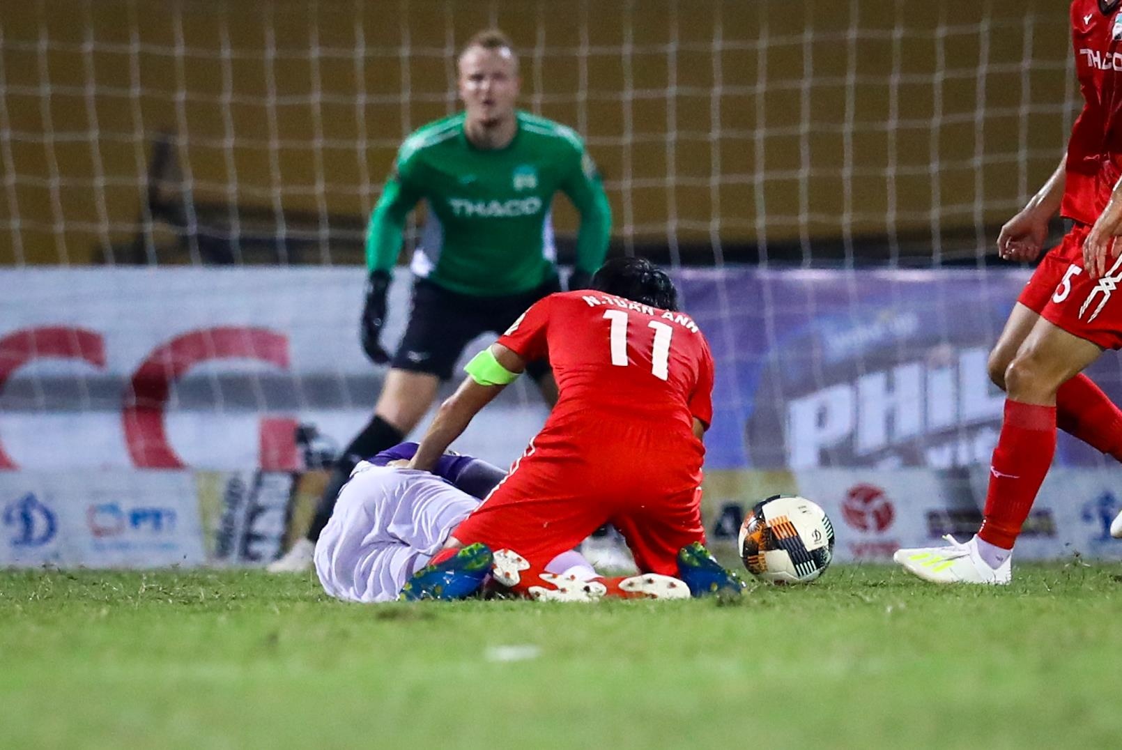 Thanh Luong suyt da trung mat Tuan Anh anh 4