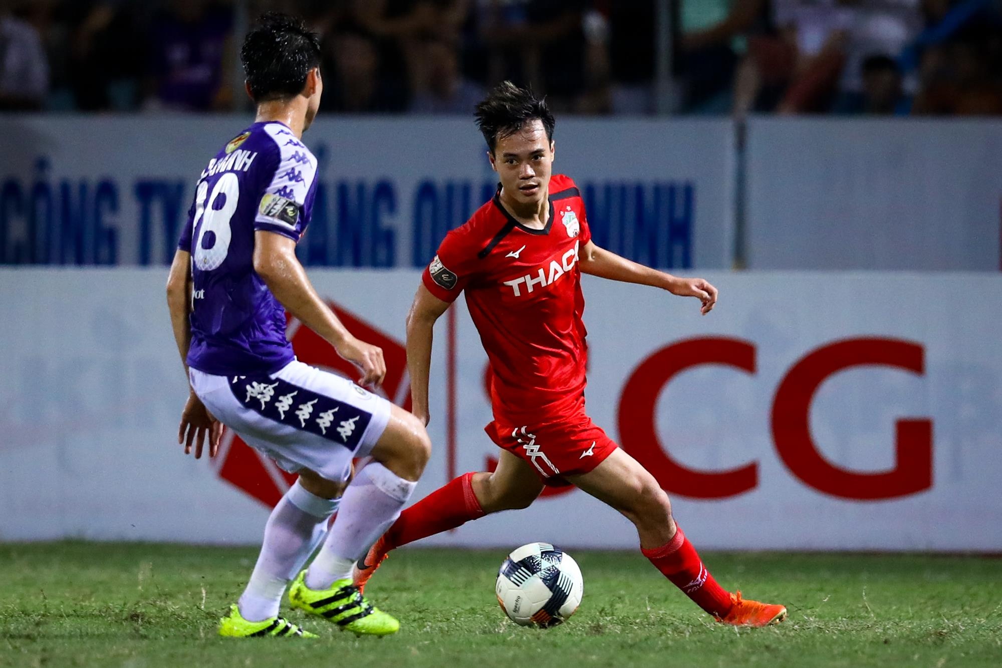 Van Toan ghi ban vao luoi CLB Ha Noi anh 5