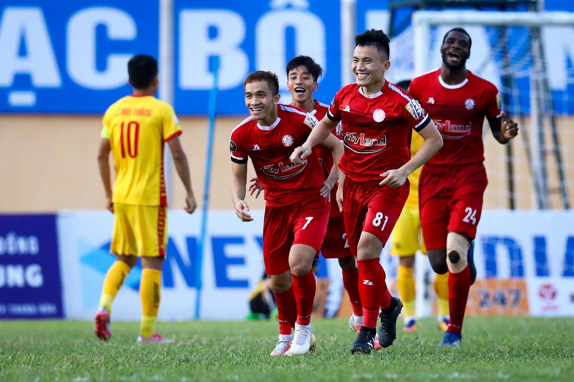 HLV Chung Hae-seong anh 1