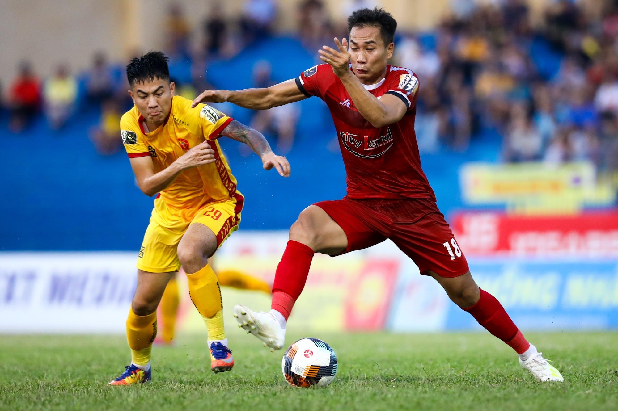 HLV Chung Hae-seong anh 2