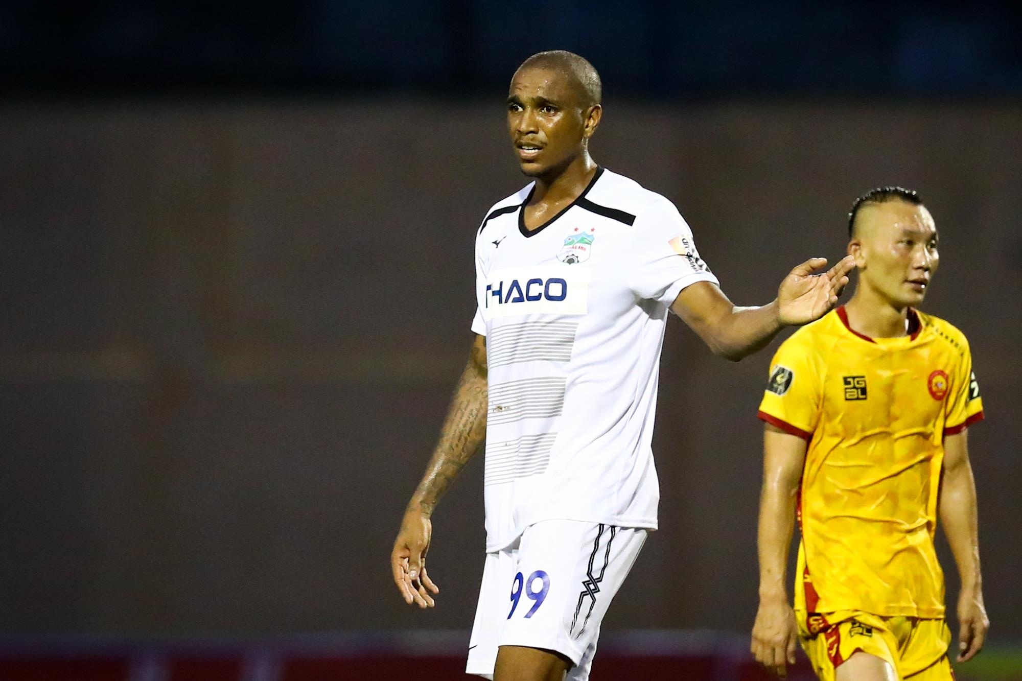 Tuan Anh noi gian anh 9