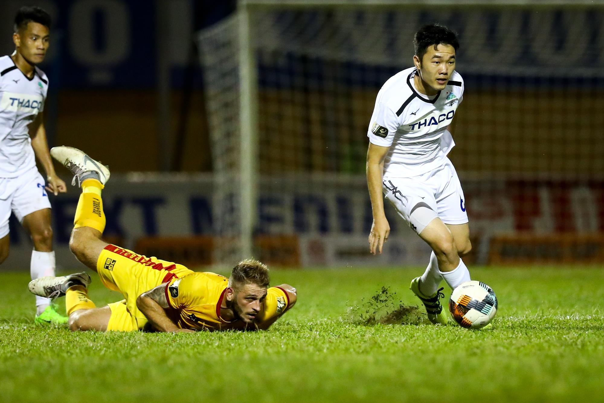 Xuan Truong ghi ban anh 11