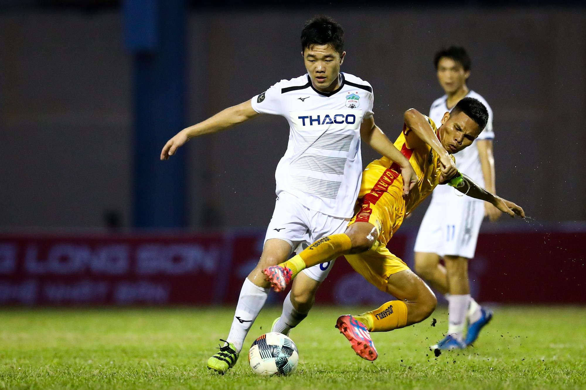 Xuan Truong ghi ban anh 12