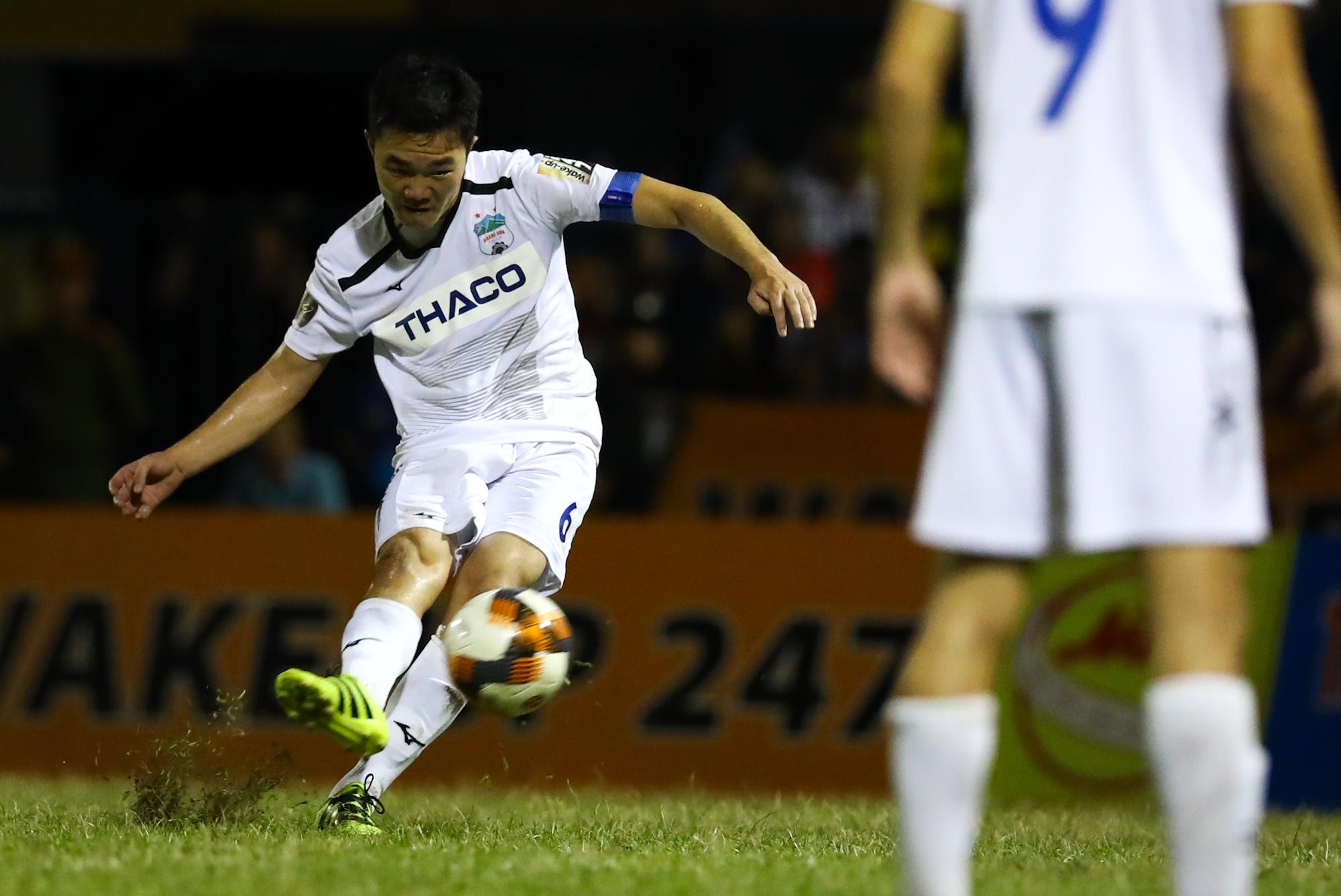 Xuan Truong ghi ban anh 2