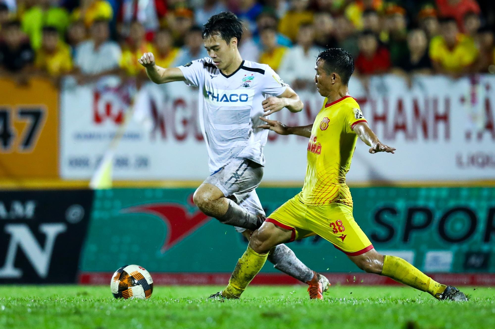 Chau Ngoc Quang bo lo khong tuong anh 2