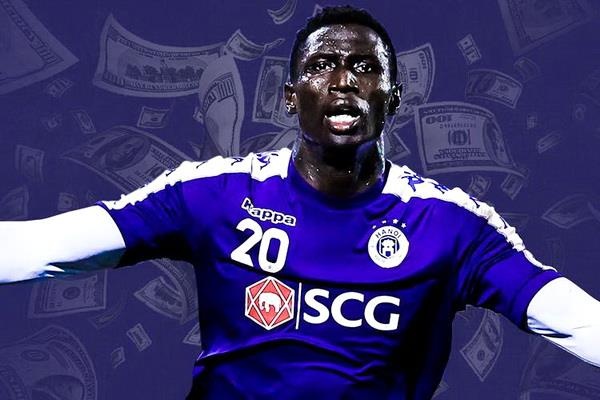 Pape Omar - tu vu ban do chan dong chau Au toi ngoi sao V.League hinh anh