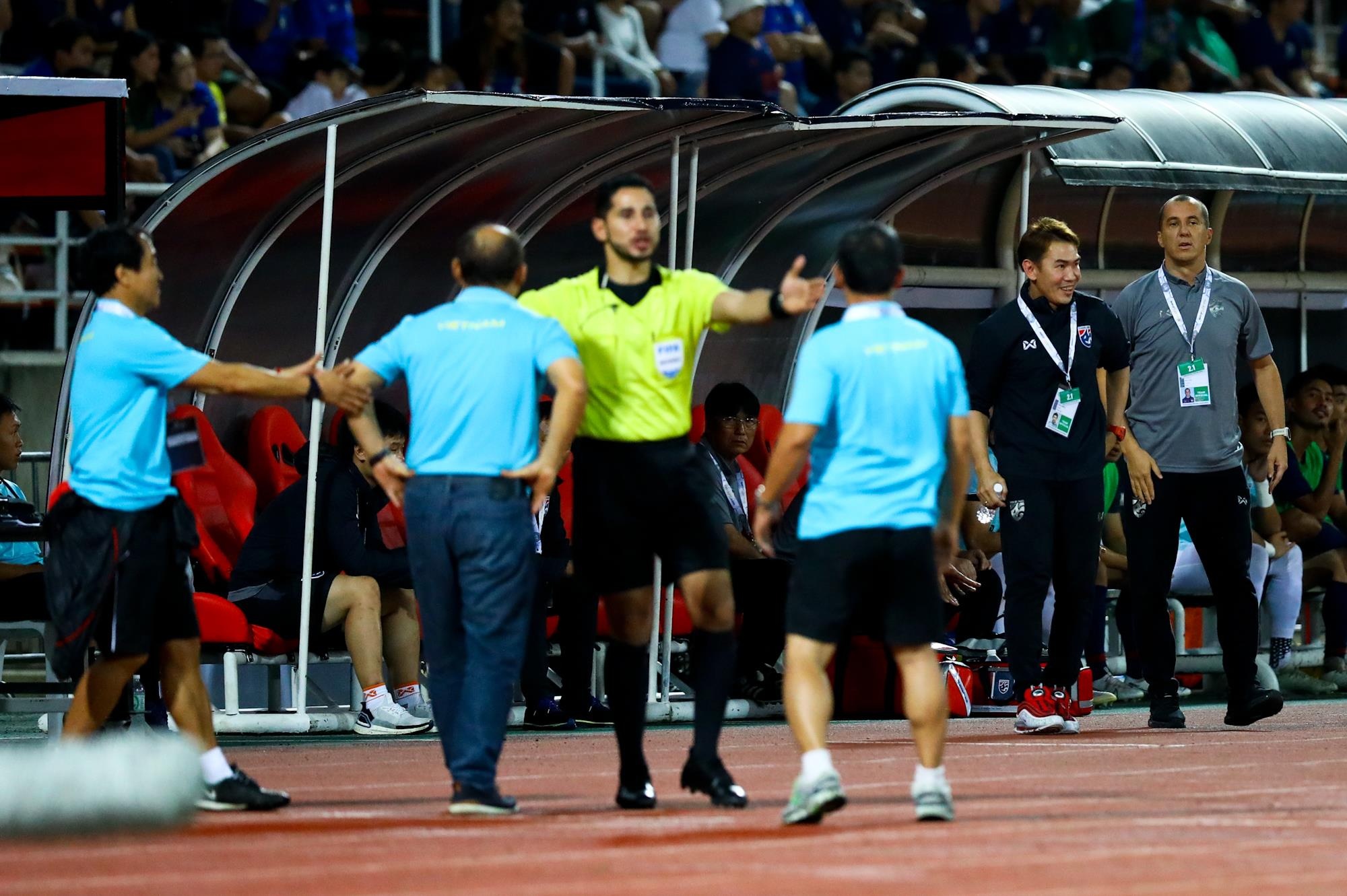 Tro ly tuyen Thai Lan khieu khich Park Hang-seo anh 2