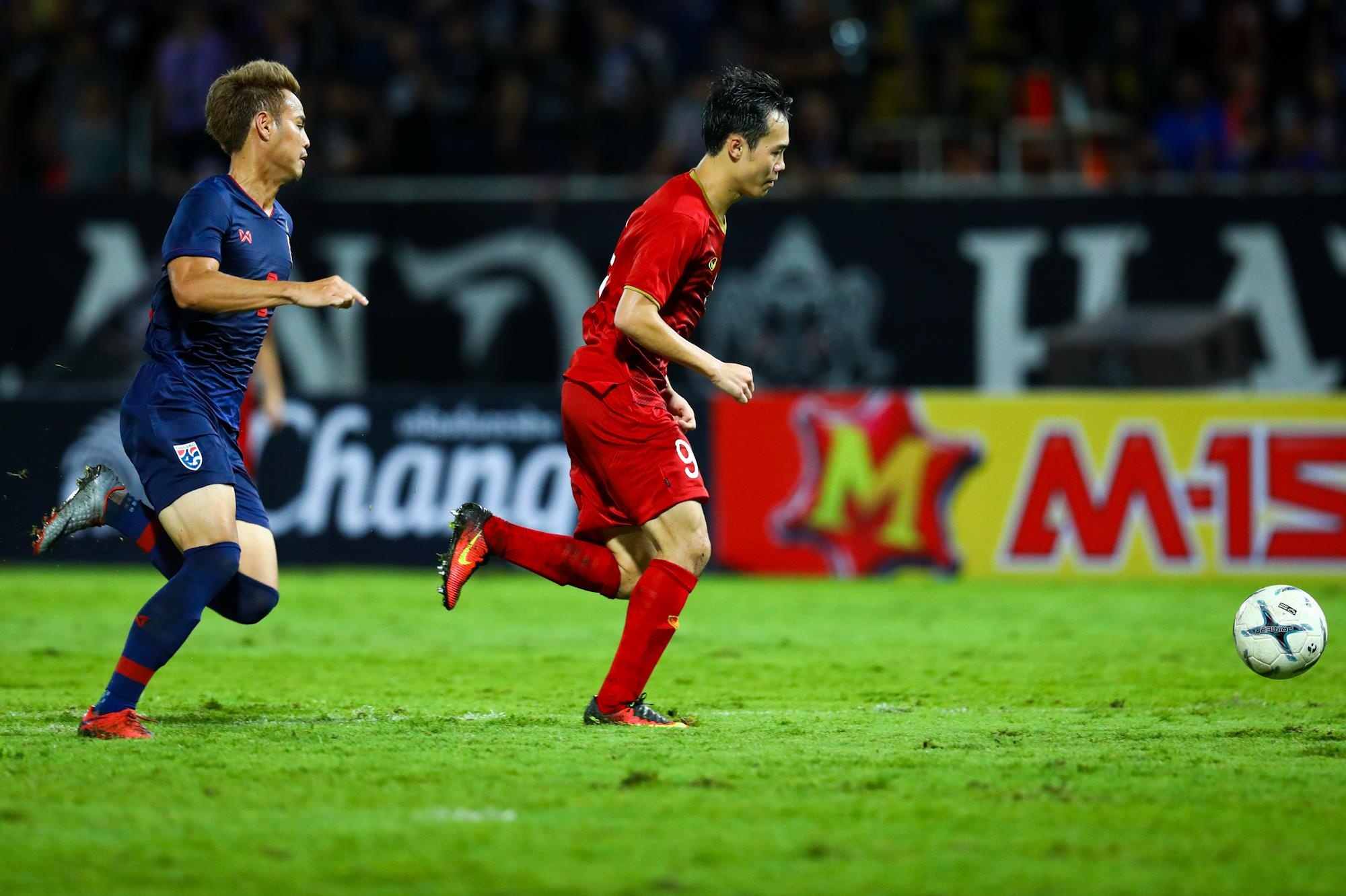 Quang Hai om dau nhin Cong Phuong bo lo co hoi anh 5