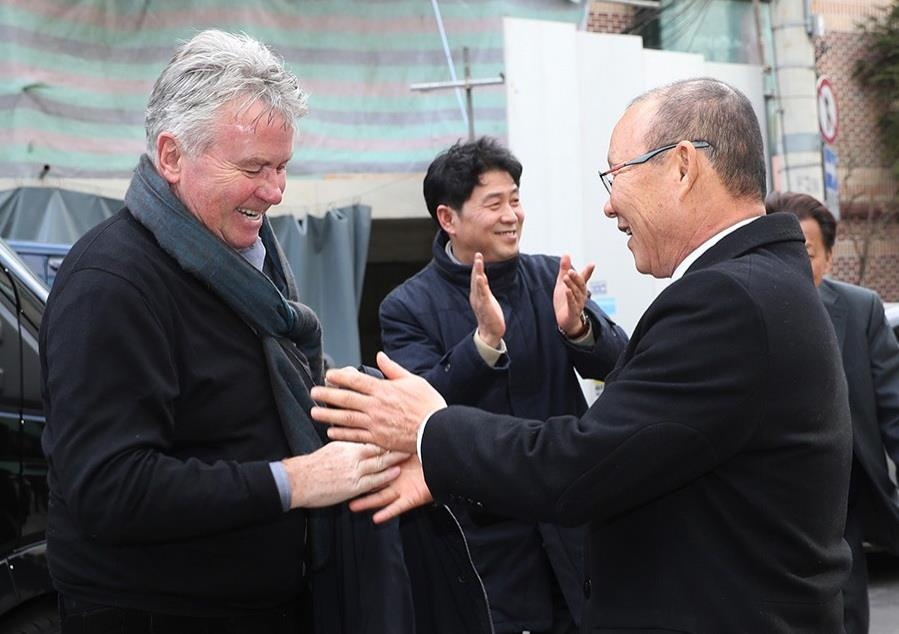 Park Hang-seo vs Guus Hiddink ảnh 2 Park Hang-seo vs Guus Hiddink anh 2