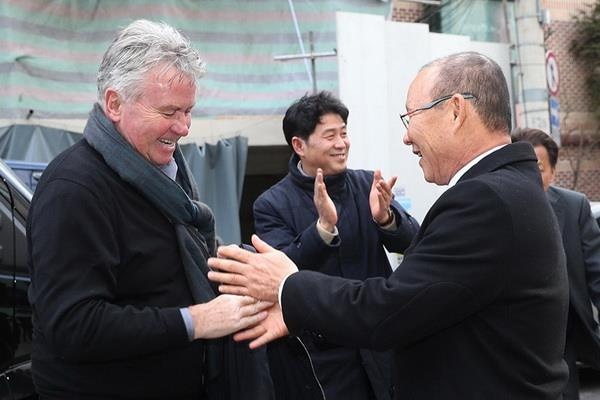 Hiddink: 'Toi tu hao nhung muon gay kho khan cho Park Hang-seo' hinh anh