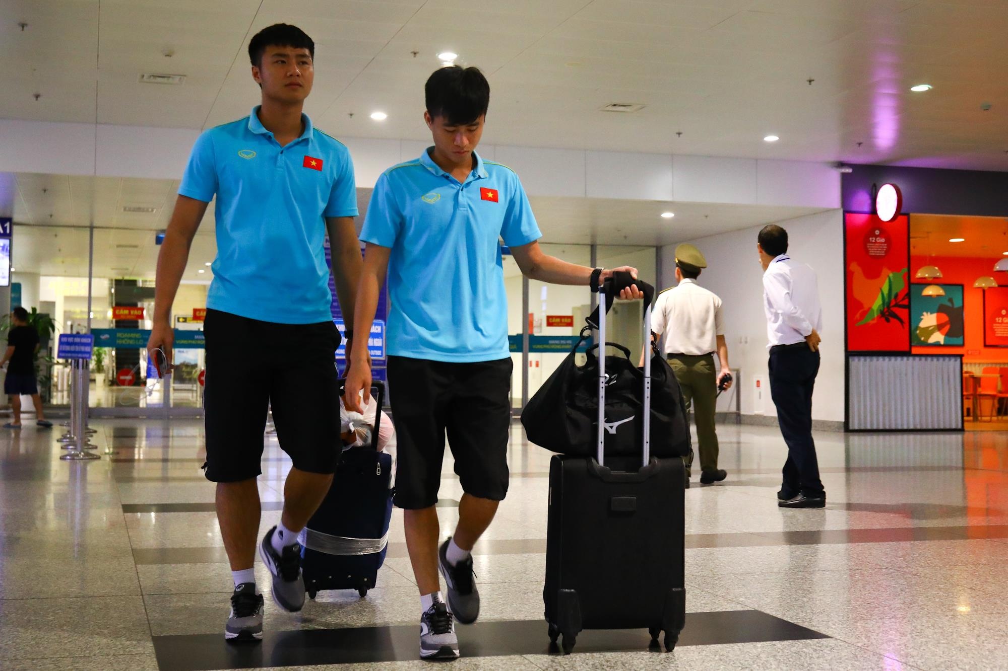 Thủ môn U22 Việt Nam bị bỏ quên ảnh 1 Thu mon U22 Viet Nam bi bo quen anh 1