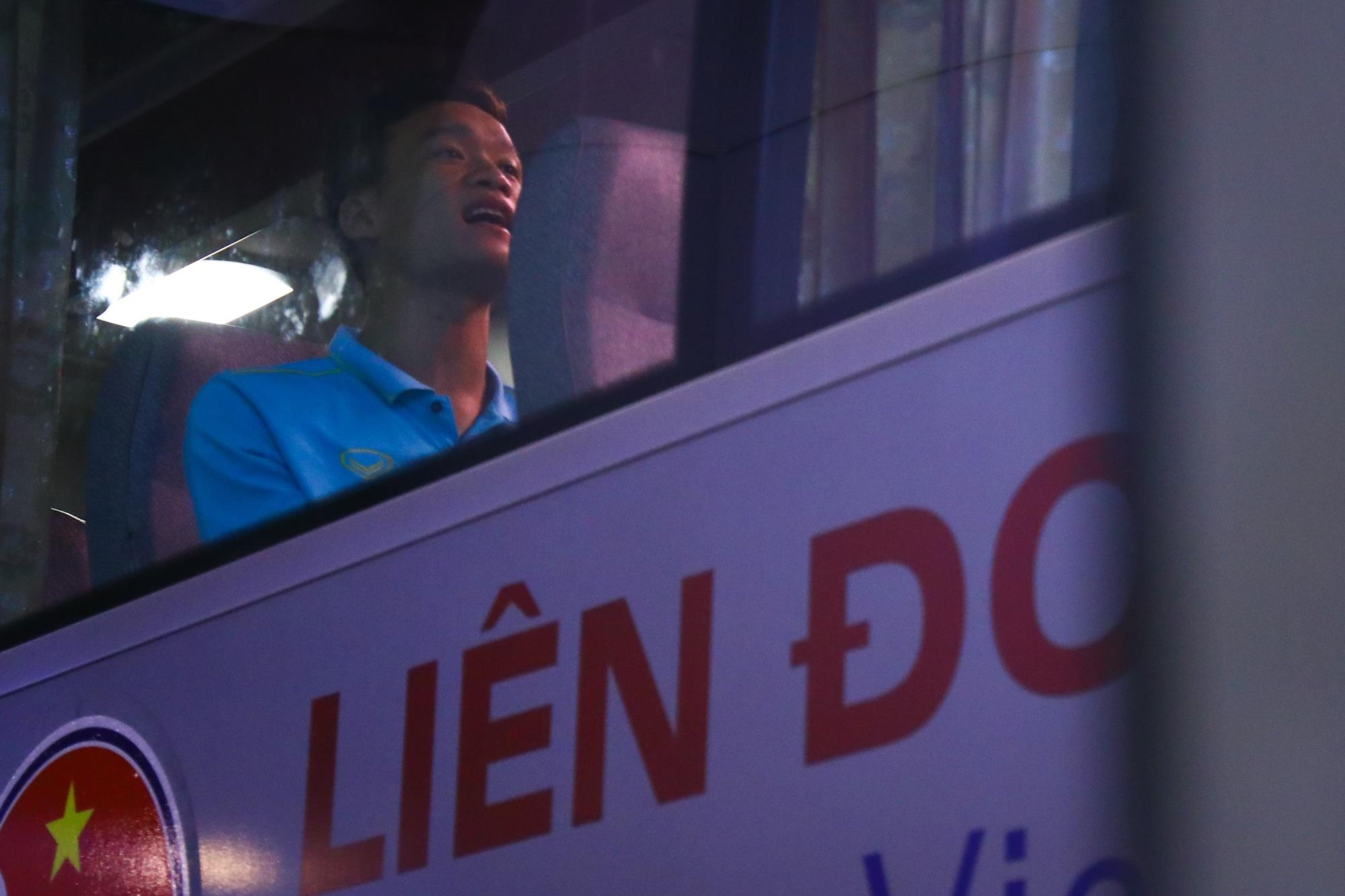 Thủ môn U22 Việt Nam bị bỏ quên ảnh 3 Thu mon U22 Viet Nam bi bo quen anh 3