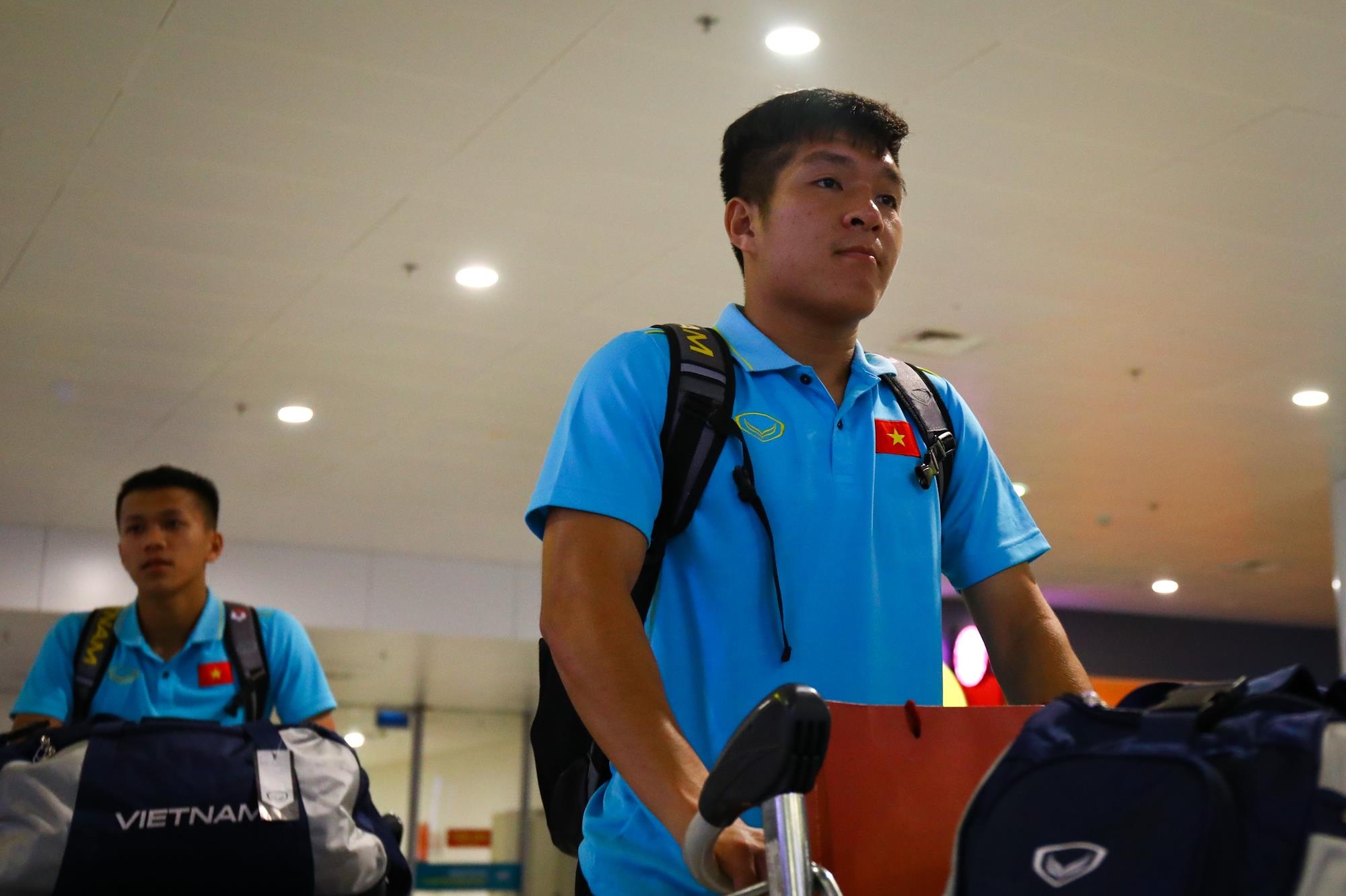 Thủ môn U22 Việt Nam bị bỏ quên ảnh 7 Thu mon U22 Viet Nam bi bo quen anh 7