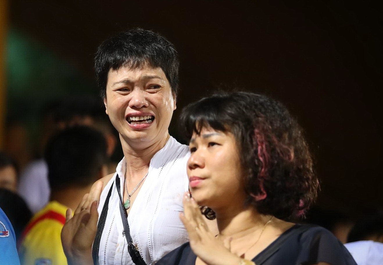 Treo sân Hàng Đẫy tới hết mùa ảnh 2 Treo san Hang Day toi het mua anh 2