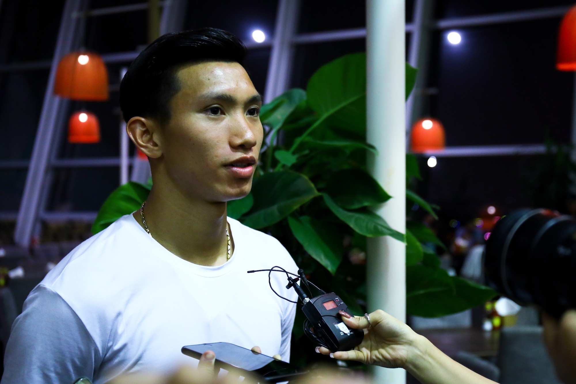 Đoàn Văn Hậu lên đường sang châu Âu ảnh 9 Doan Van Hau len duong sang chau Au anh 9