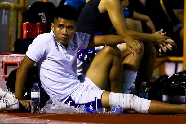 19 phut khong nhu y cua cau thu sinh nam 2000 ra mat V.League hinh anh