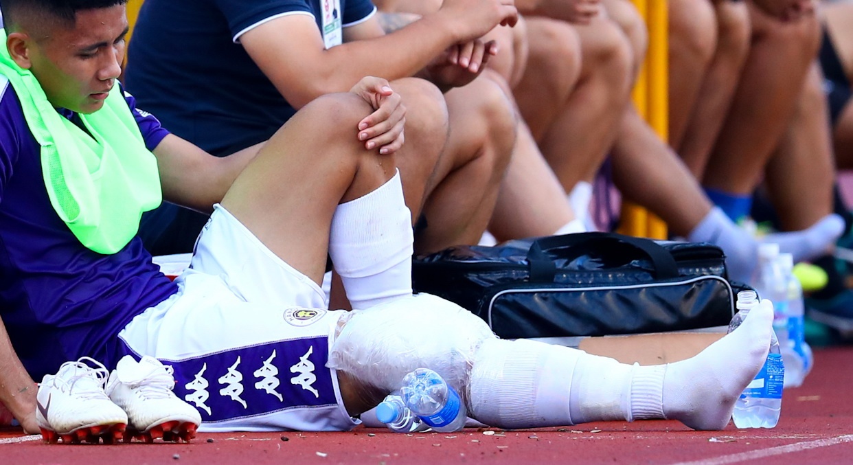 19 phut khong nhu y cua cau thu sinh nam 2000 anh 4