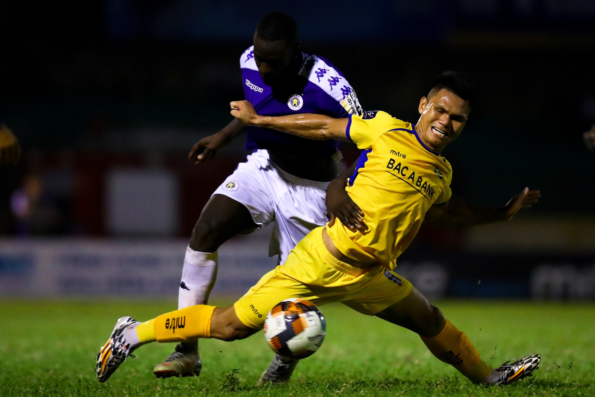 19 phut khong nhu y cua cau thu sinh nam 2000 anh 8