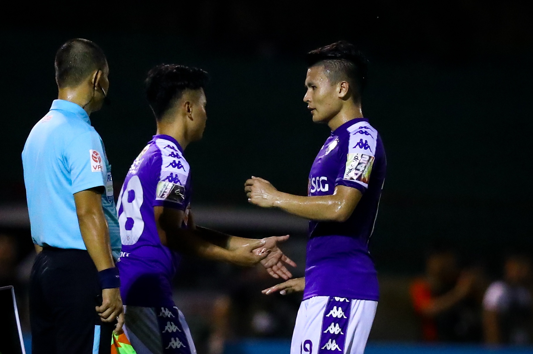 19 phut khong nhu y cua cau thu sinh nam 2000 anh 9