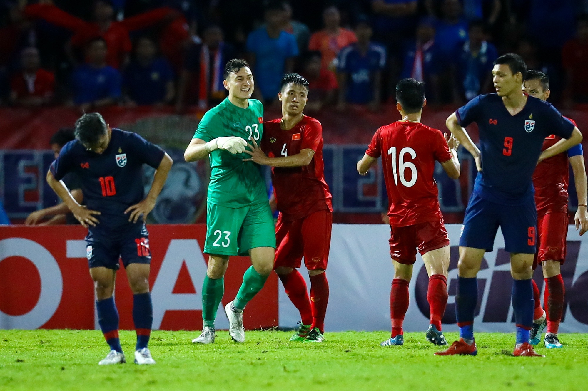 HLV Park dọn đường Filip Nguyễn lên tuyển ảnh 2 HLV Park don duong Filip Nguyen len tuyen anh 2