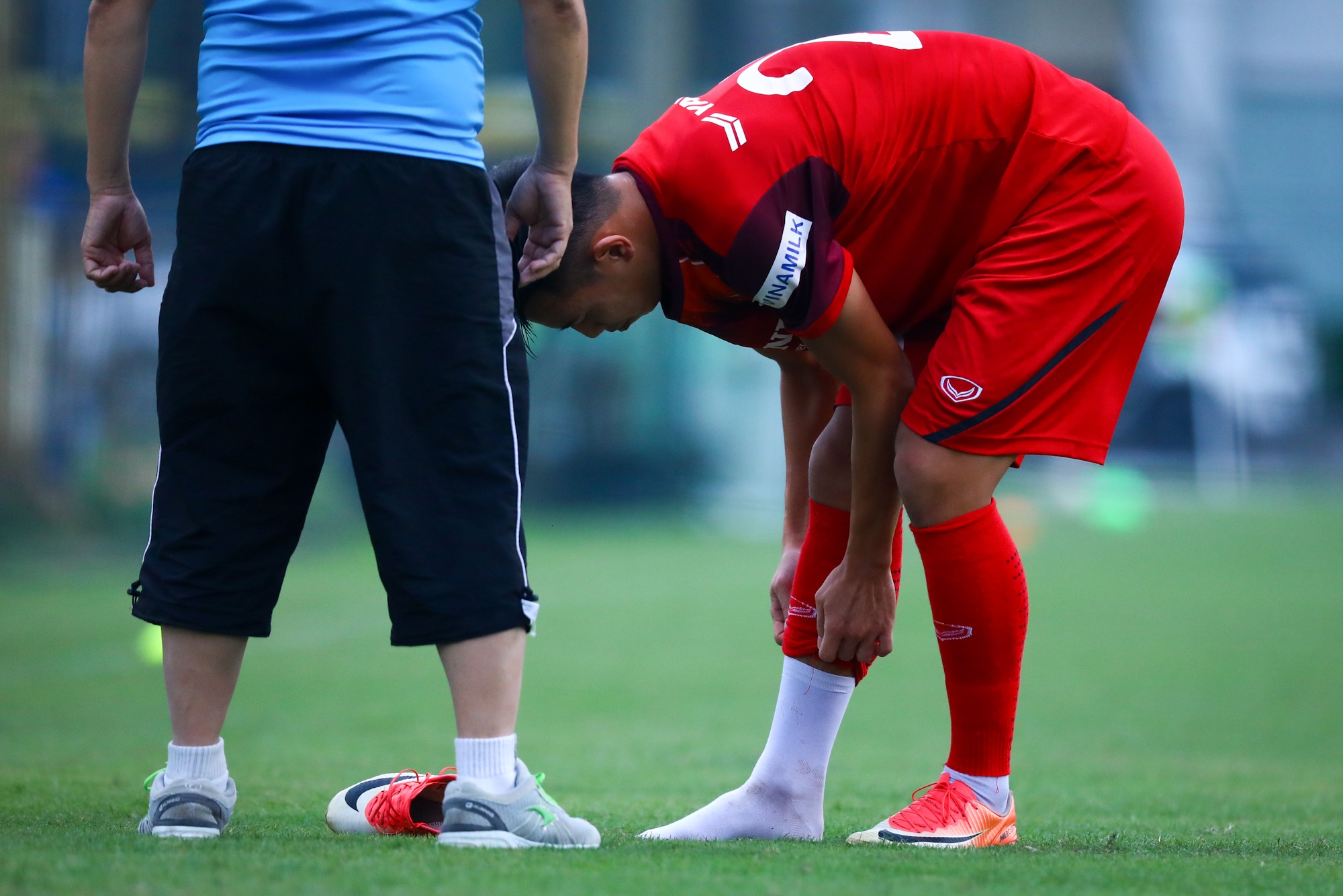 HLV Park bắt cầu thủ đau ngón chân nghỉ tập ảnh 2 HLV Park bat cau thu dau ngon chan nghi tap anh 2