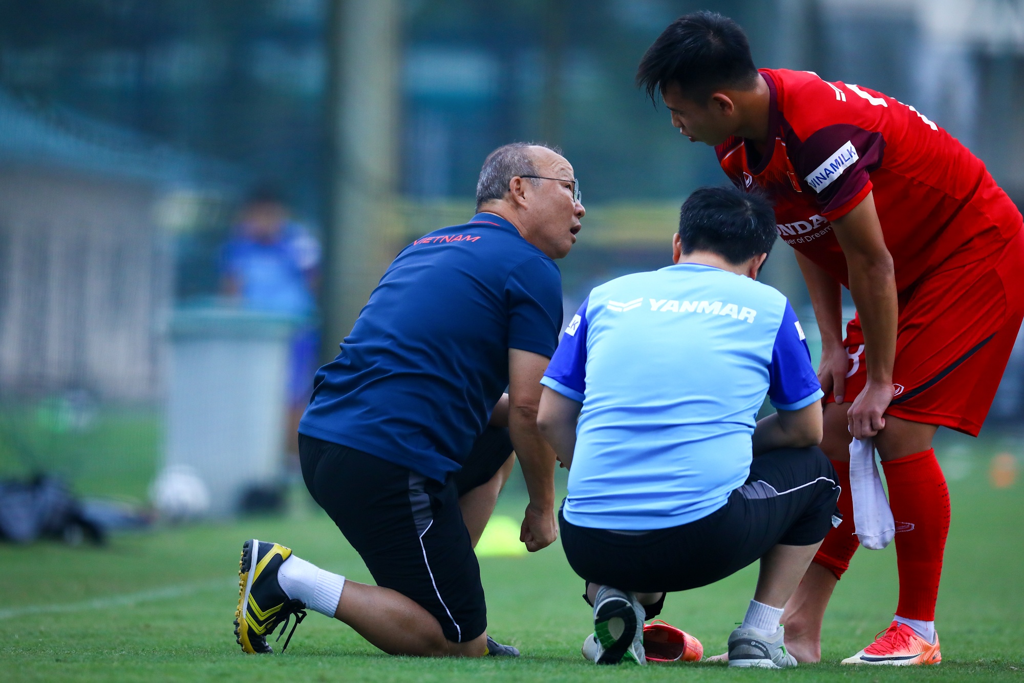 HLV Park bắt cầu thủ đau ngón chân nghỉ tập ảnh 3 HLV Park bat cau thu dau ngon chan nghi tap anh 3
