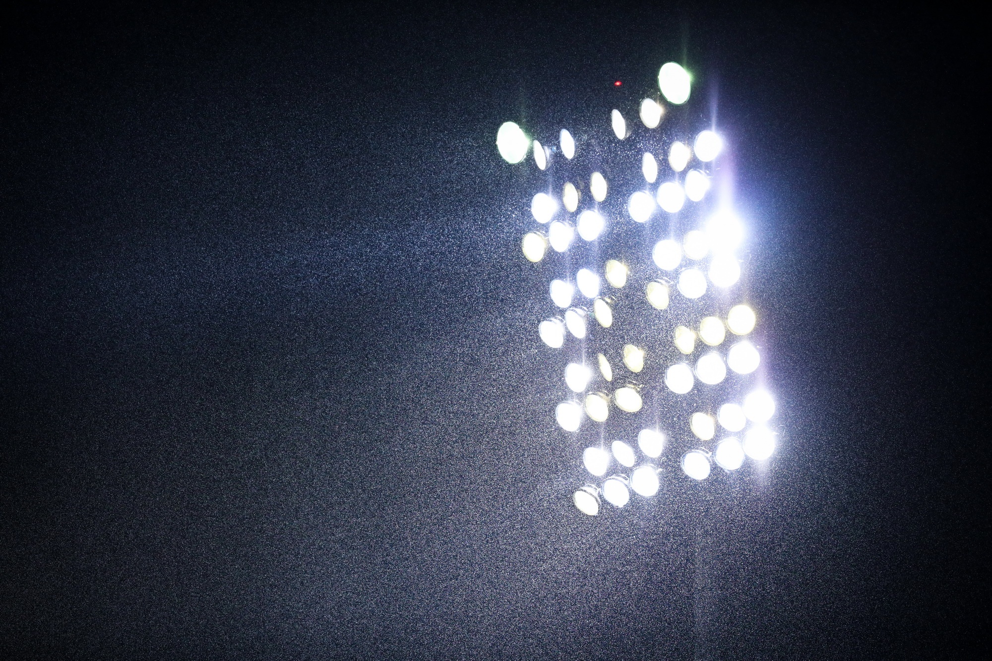 CLB Ha Noi bi phat de song,  khong phai de chet anh 4