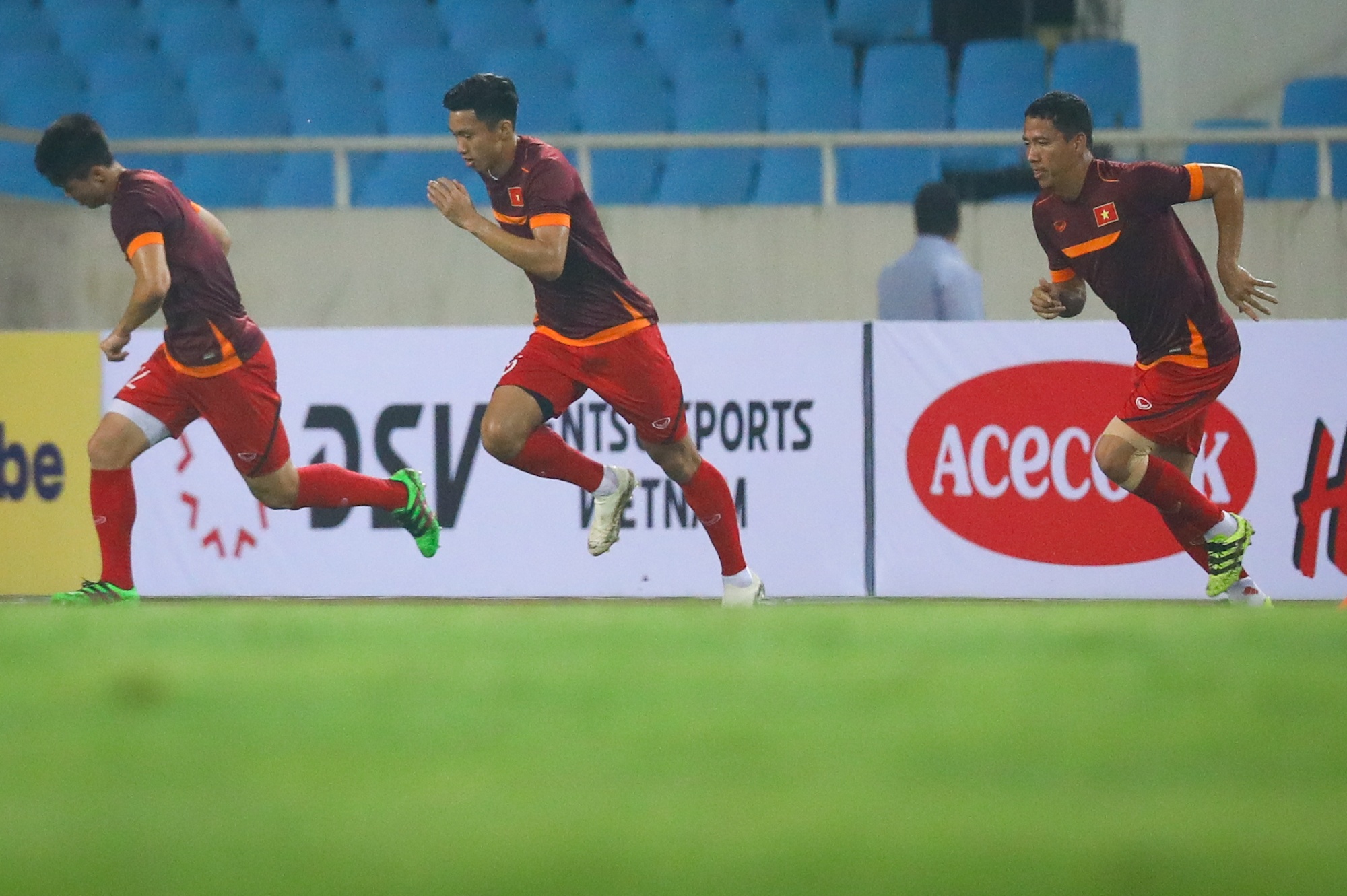 Van Hau pho dien ky thuat anh 4