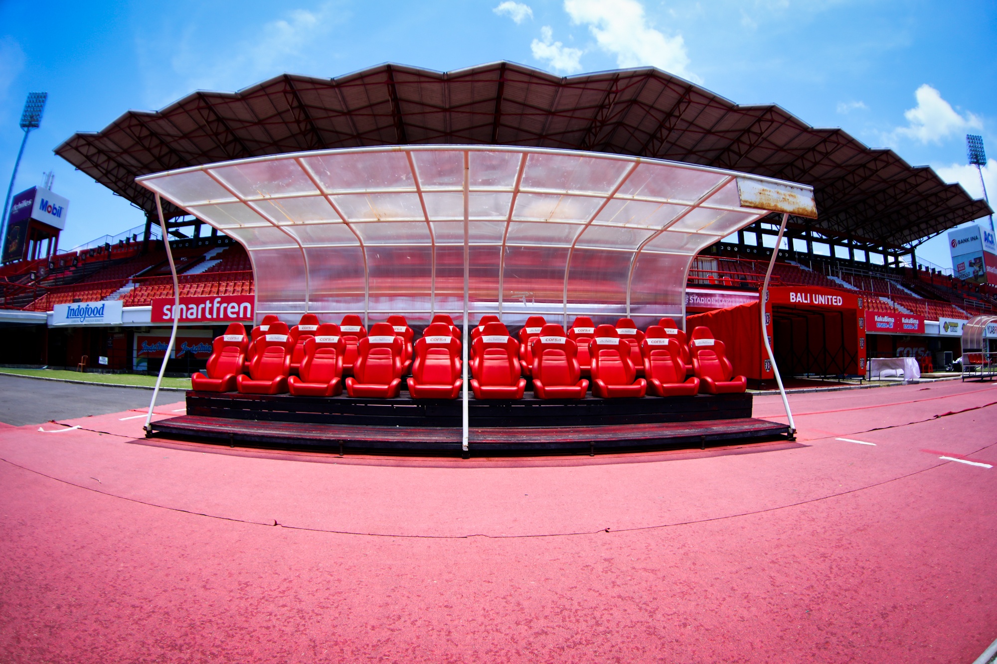 Cận cảnh sân đấu tuyển Việt Nam ở Bali ảnh 3 Can canh san dau tuyen Viet Nam o Bali anh 3