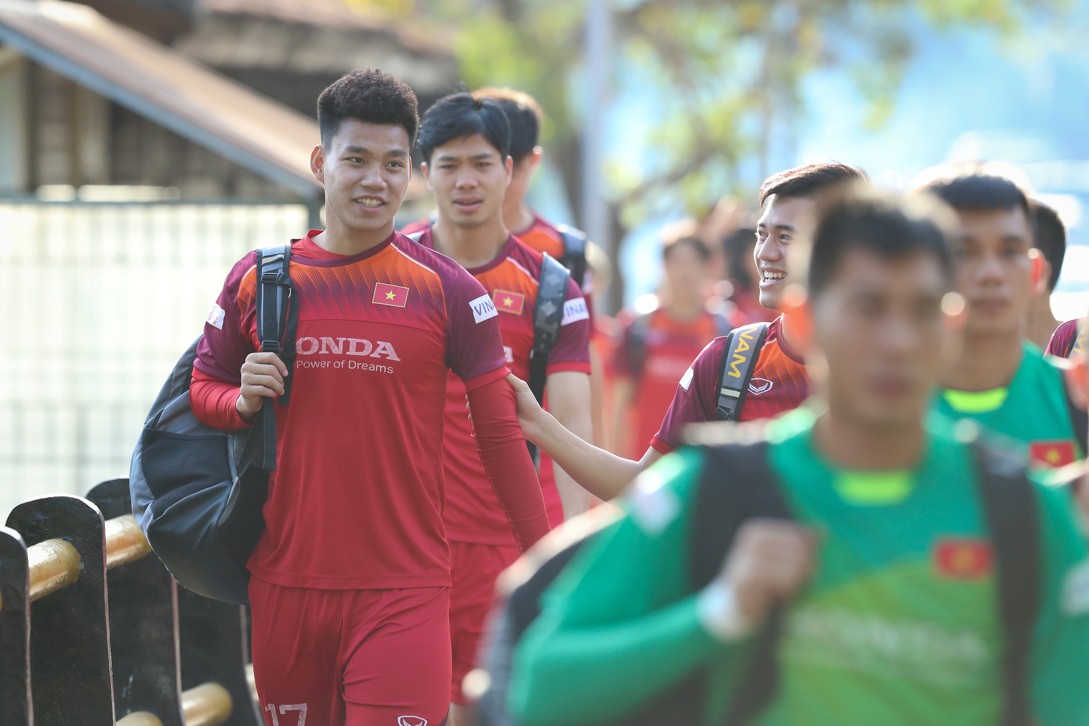 Tuyen Viet Nam ngoi ca tieng xe vi tac duong anh 3