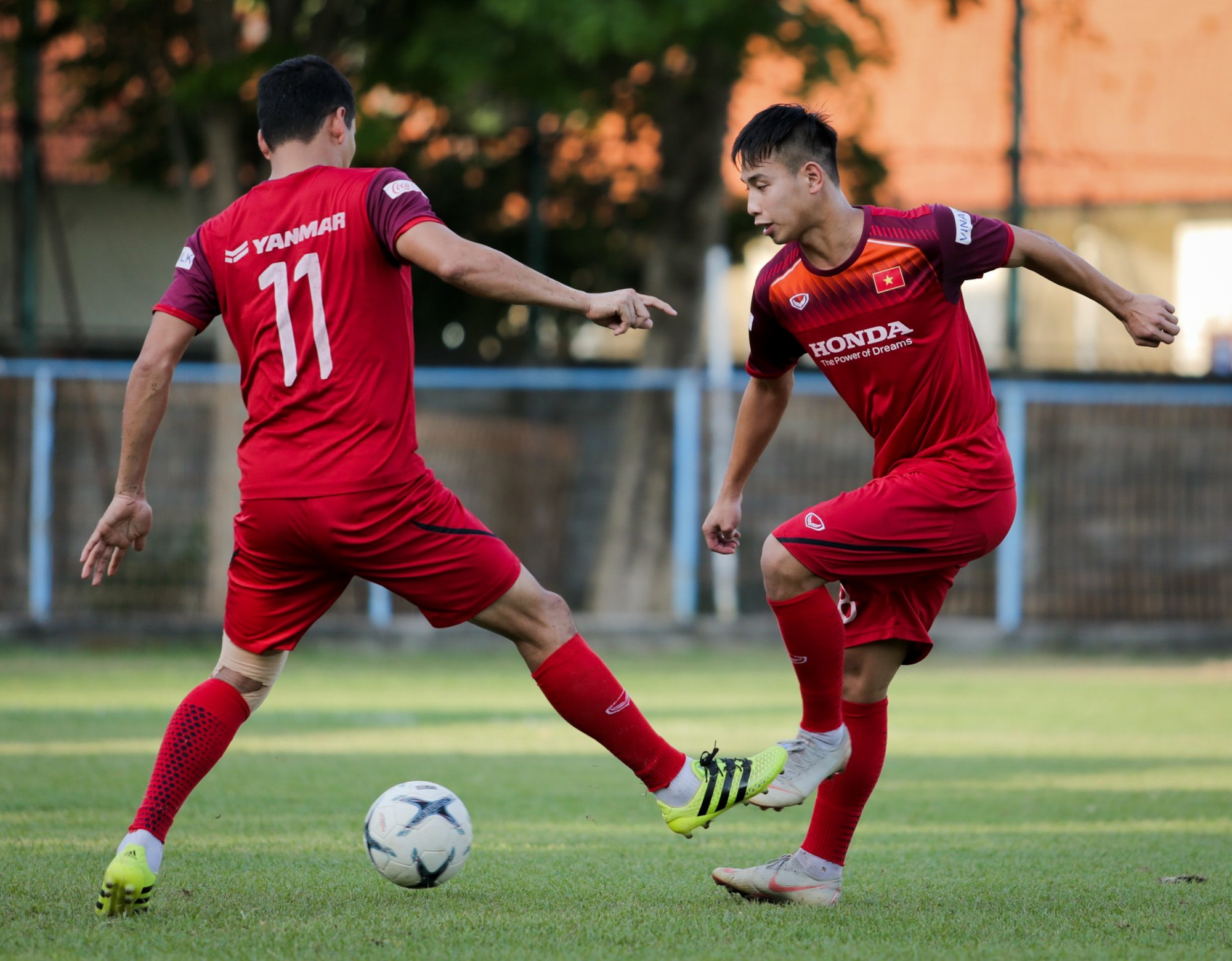 Tuyen Viet Nam ngoi ca tieng xe vi tac duong anh 7