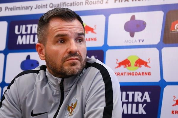 Simon Mcmenemy tuyển Indonesia ảnh 1 Simon Mcmenemy tuyen Indonesia anh 1