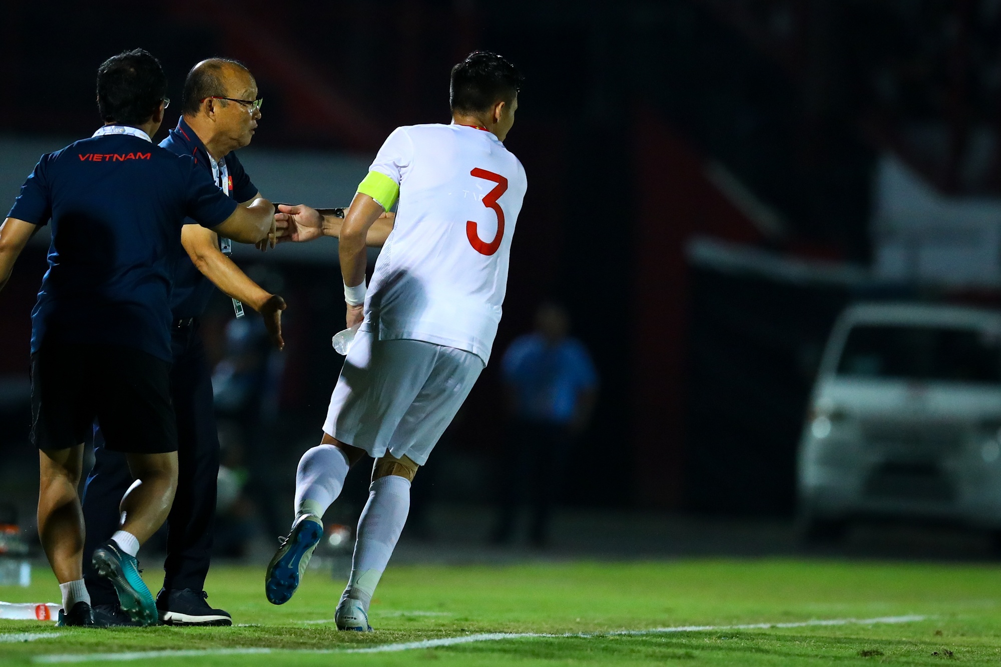 HLV Park giuc Ngoc Hai ve phong ngu anh 6