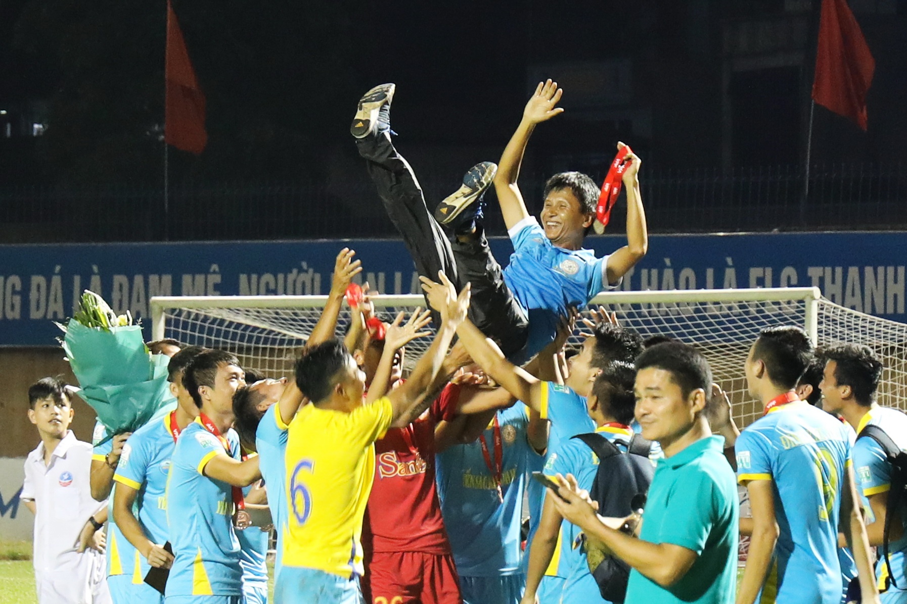 Thanh Hoa,  Khanh Hoa xuong hang anh 3