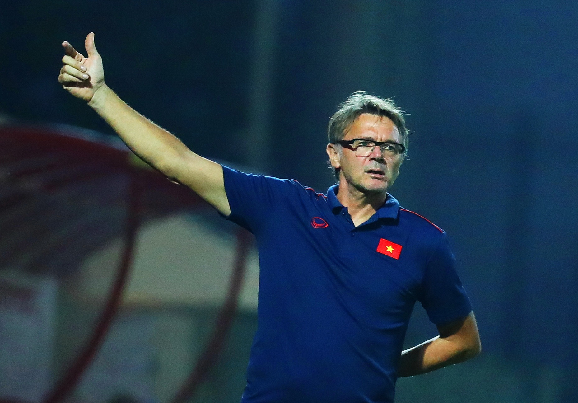 Phu thuy trang hai long voi U19 Viet Nam anh 1