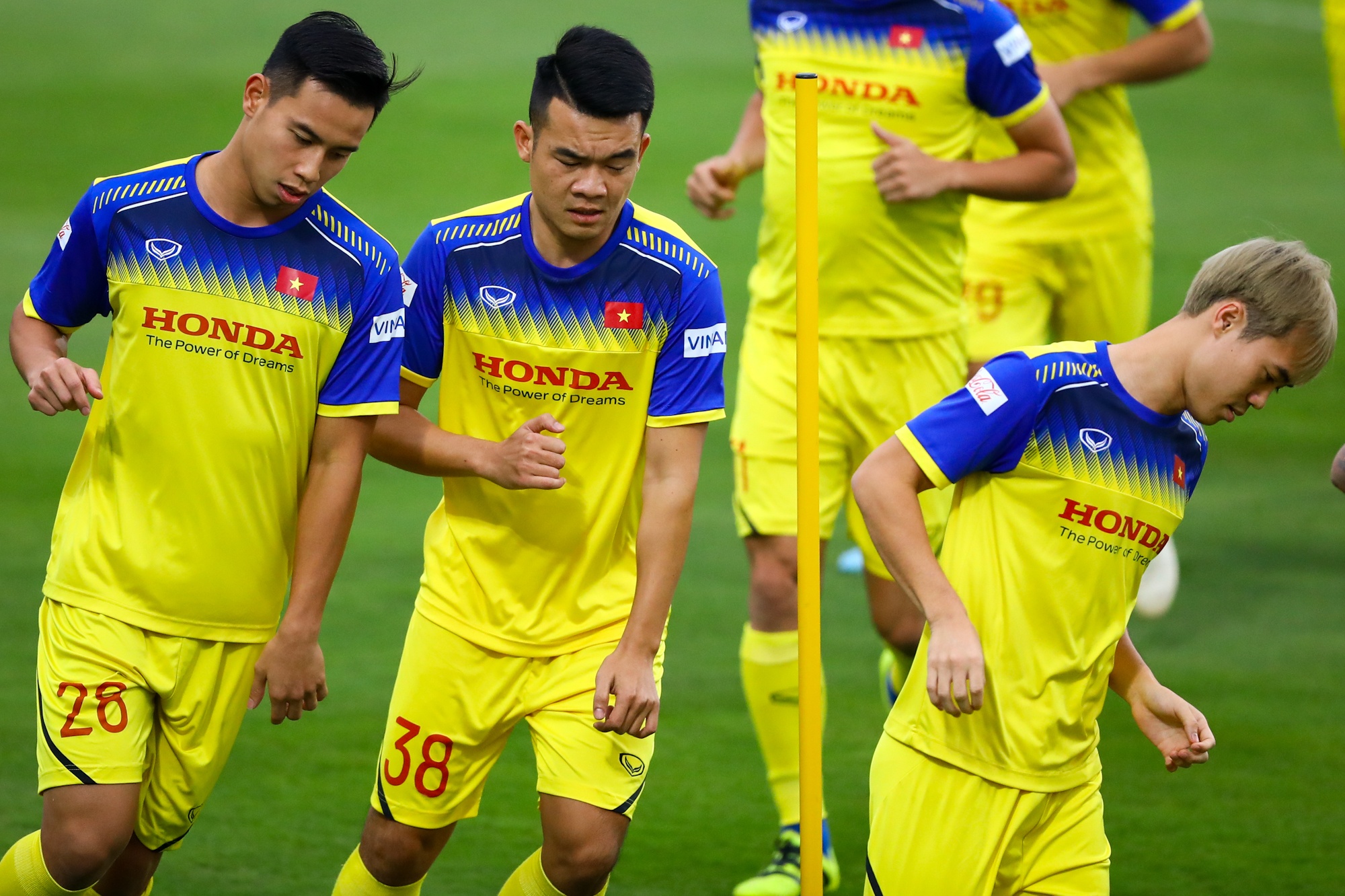 Dang Van Lam len tuyen Viet Nam anh 6