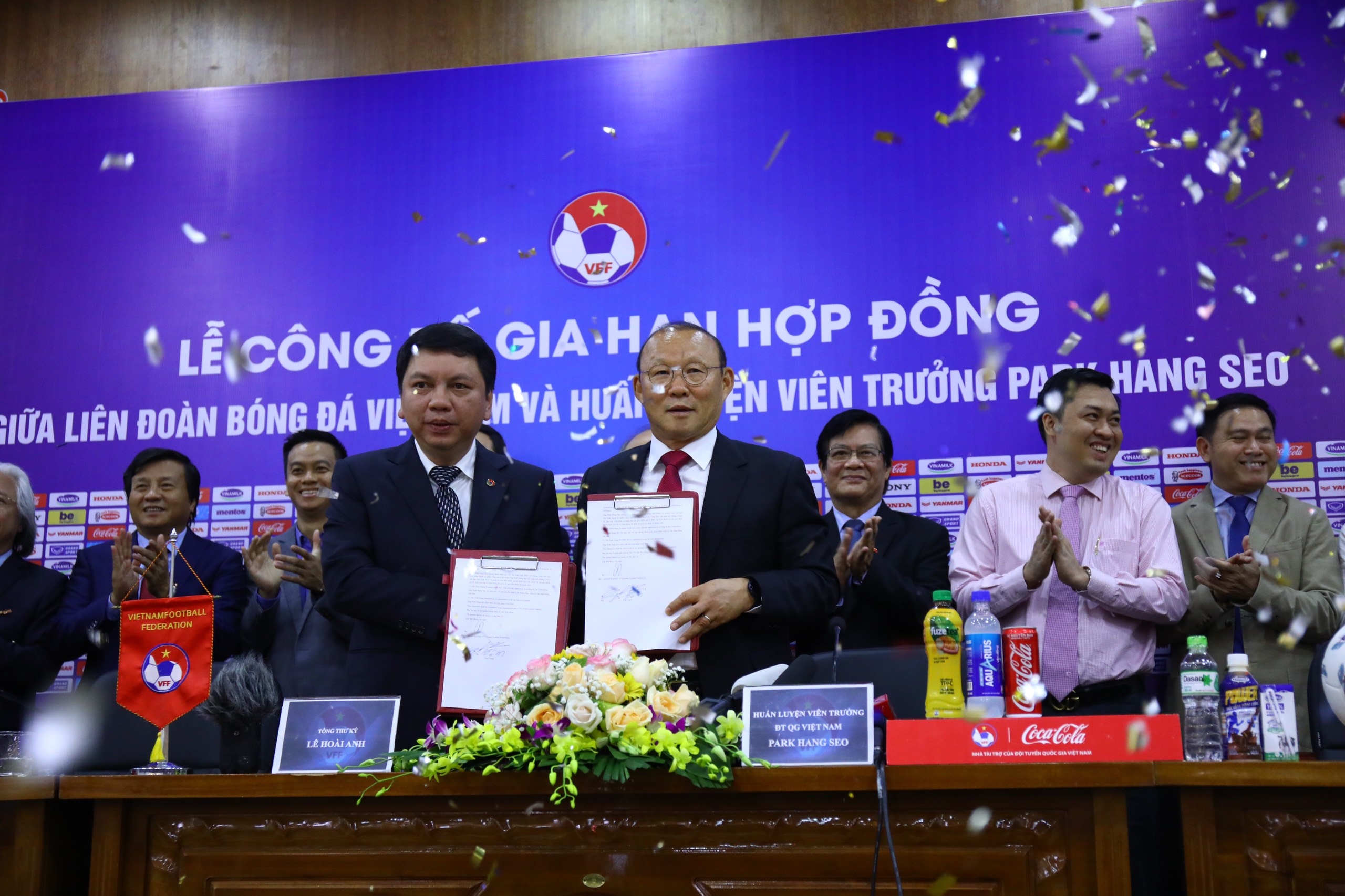 Park Hang-seo gia han hop dong anh 1