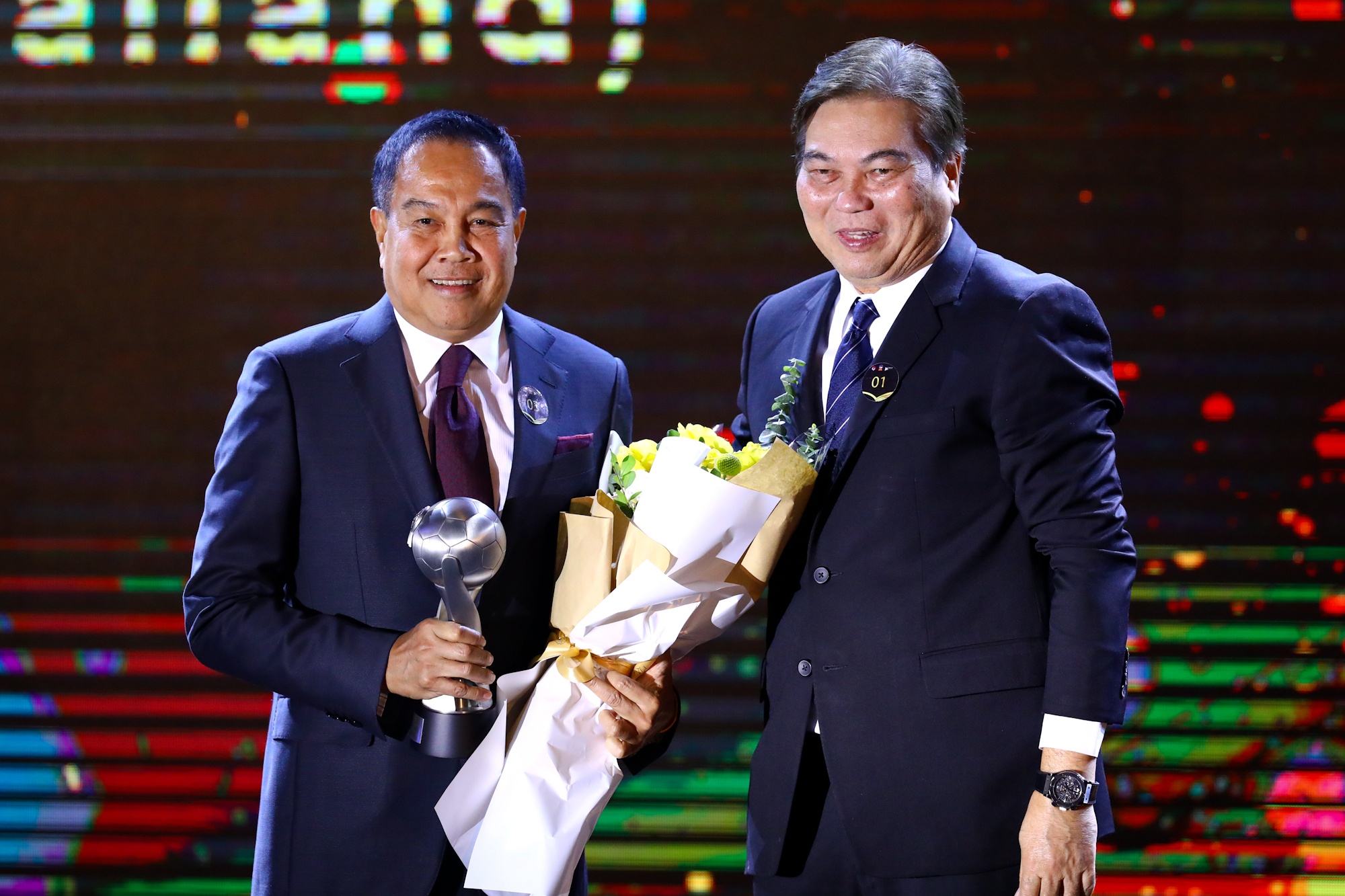 Quang Hai lap cu dup AFF Awards 2019 anh 6