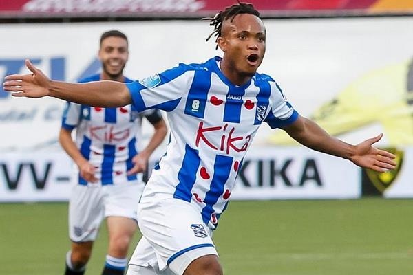 Van Hau du bi, Heerenveen thang doi 6 lan vo dich Ha Lan hinh anh