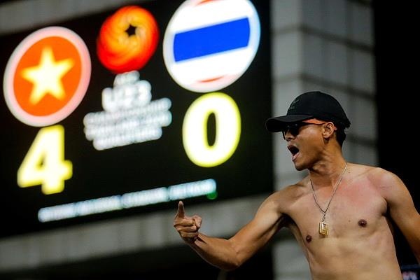 Bong da tre Thai Lan vo mong truoc buc tuong chau A hinh anh