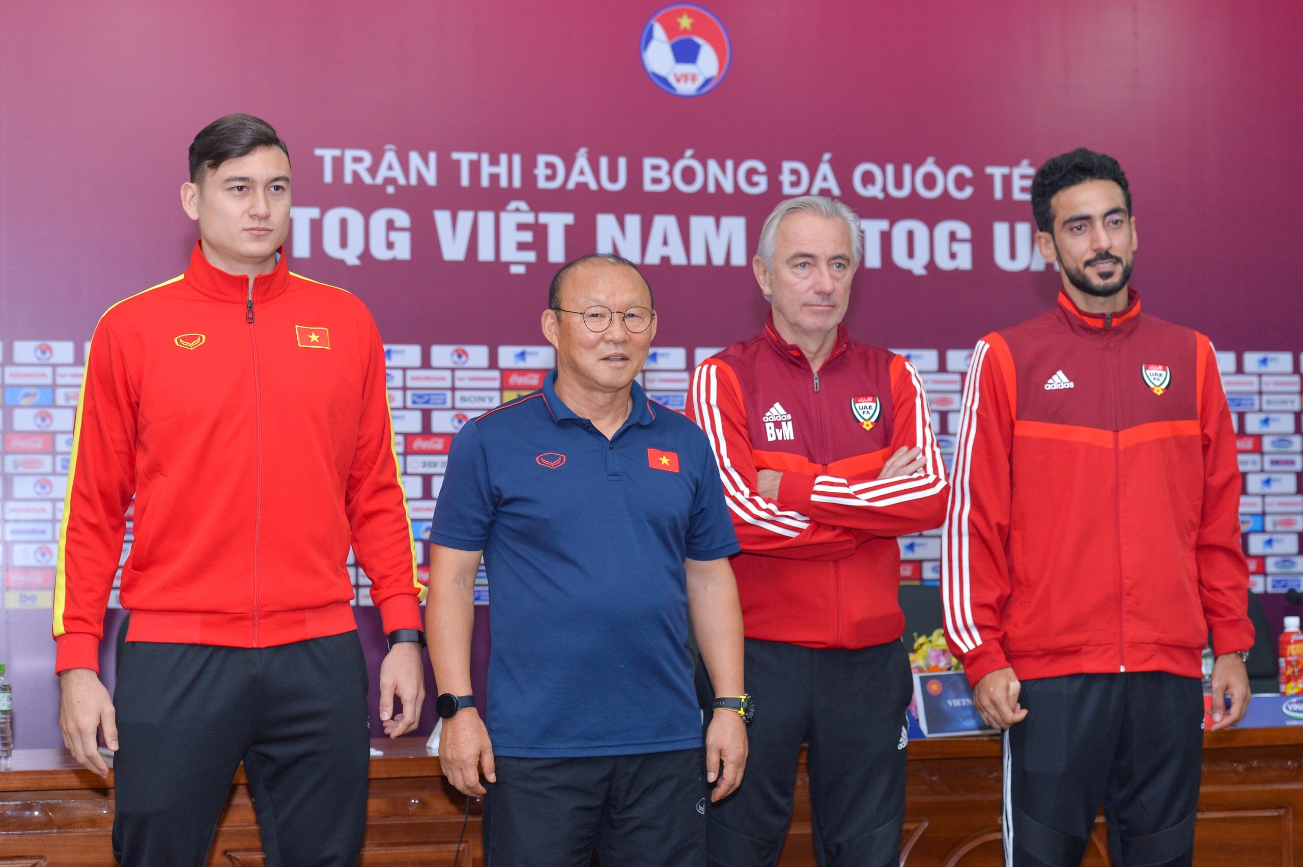 Park Hang-seo họp báo UAE ảnh 2 Park Hang-seo hop bao UAE anh 2