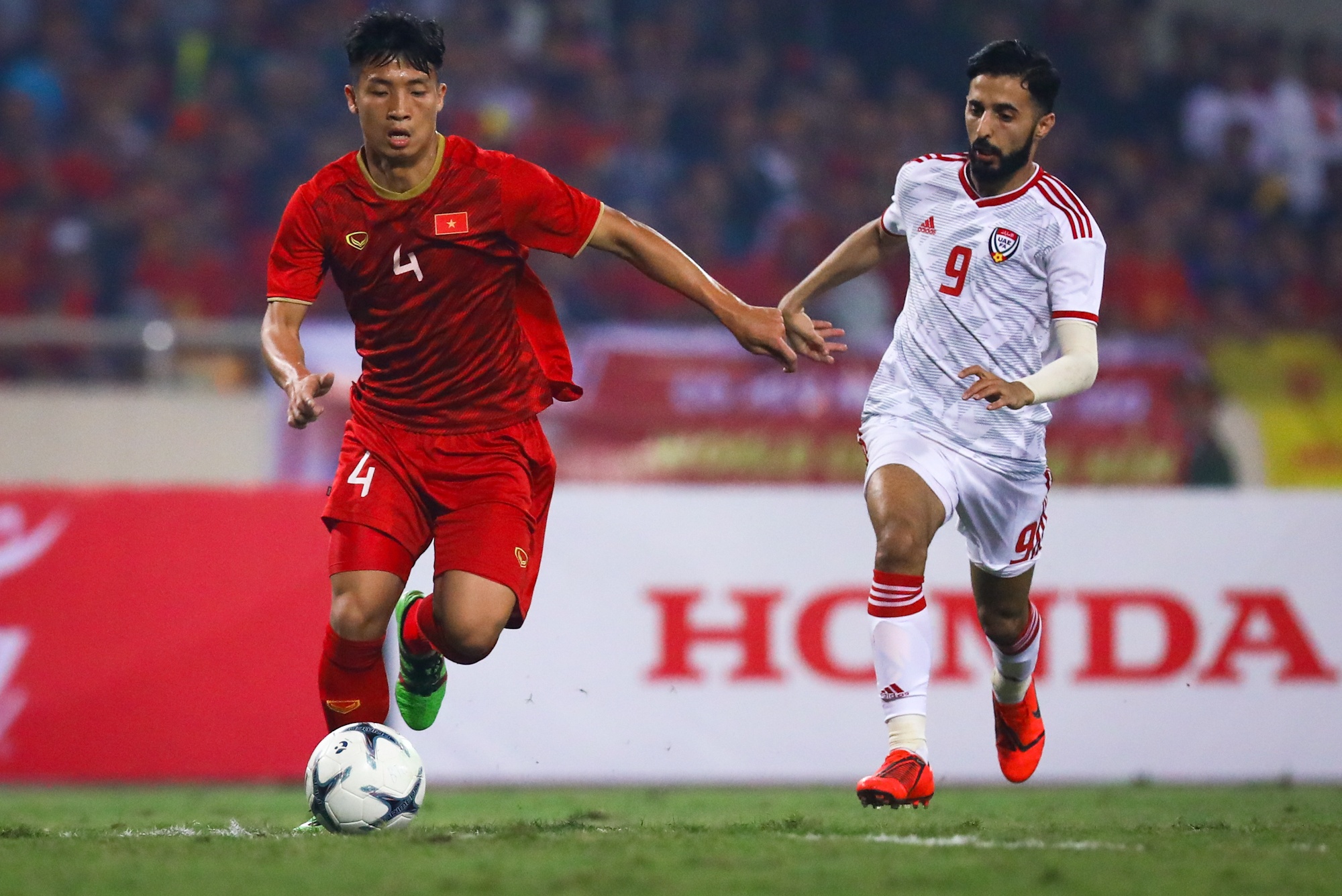 HLV Park xua cau thu Viet Nam lui ve anh 1