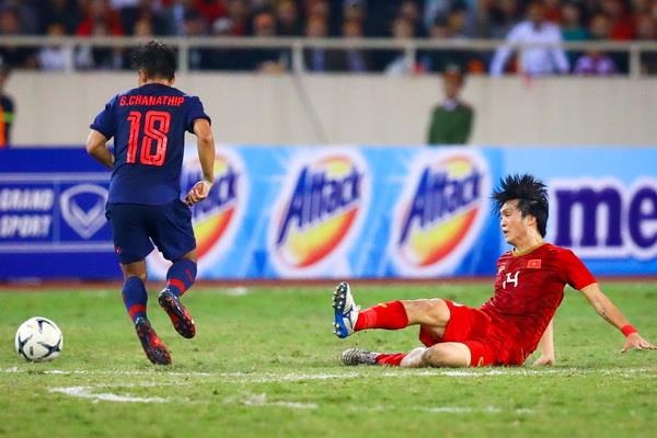 Tuan Anh, Van Hau vat va theo kem Chanathip hinh anh