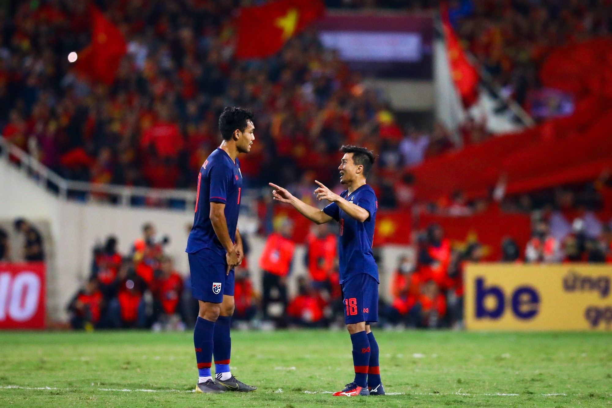 Tuyển Việt Nam vất vả theo kèm Chanathip ảnh 8 Tuyen Viet Nam vat va theo kem Chanathip anh 8