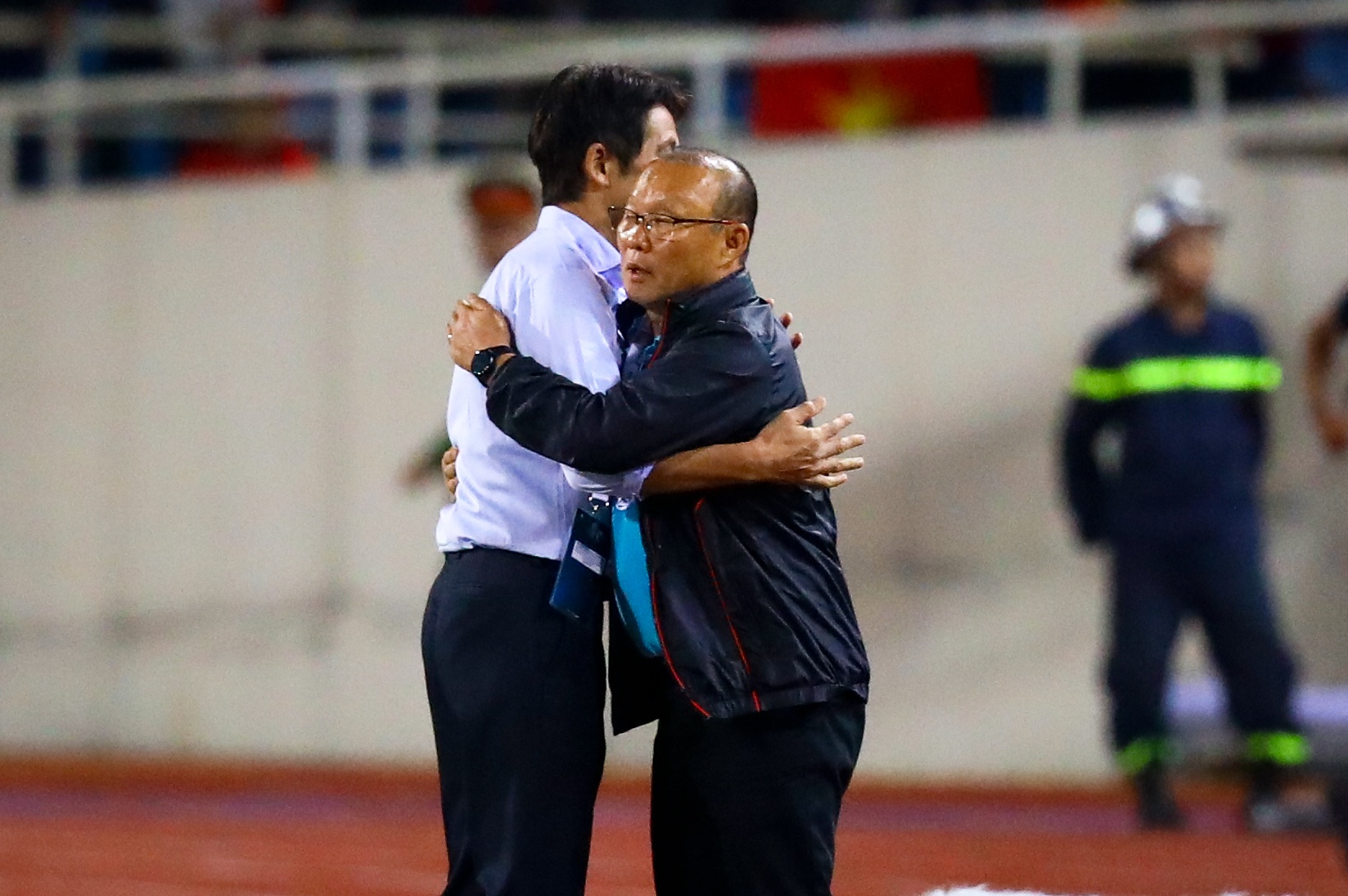 Tro ly Thai Lan lien tuc khieu khich HLV Park anh 1