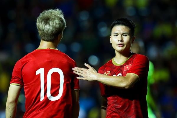 Vi sao khong ai nhan ao so 10 o U22 Viet Nam? hinh anh