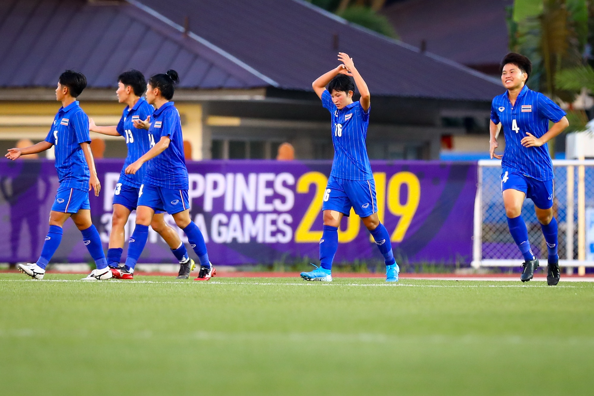 Qua bong Vang Viet Nam that vong anh 7